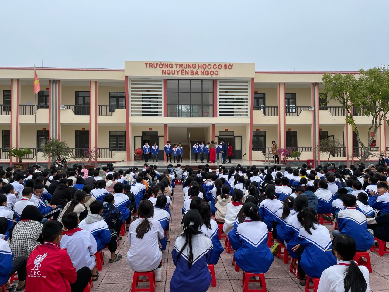 Anh-tin-bai